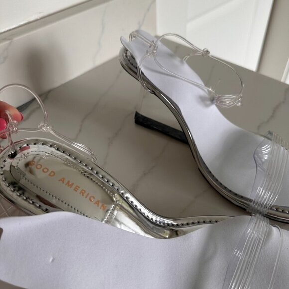 Good American GA080V Ankle Strap Wedge Sandal In Silver Size 9 - Picture 6 of 11